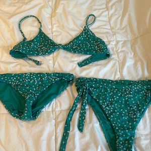 Billabong sea foam green swimsuit